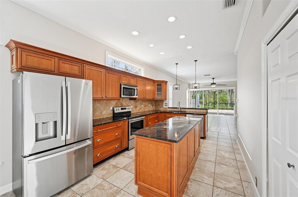 6744 HICKORY HAMMOCK CIRCLE BRADENTON, FL - Image 5 6744 HICKORY HAMMOCK CIRCLE BRADENTON, FL - Image 5