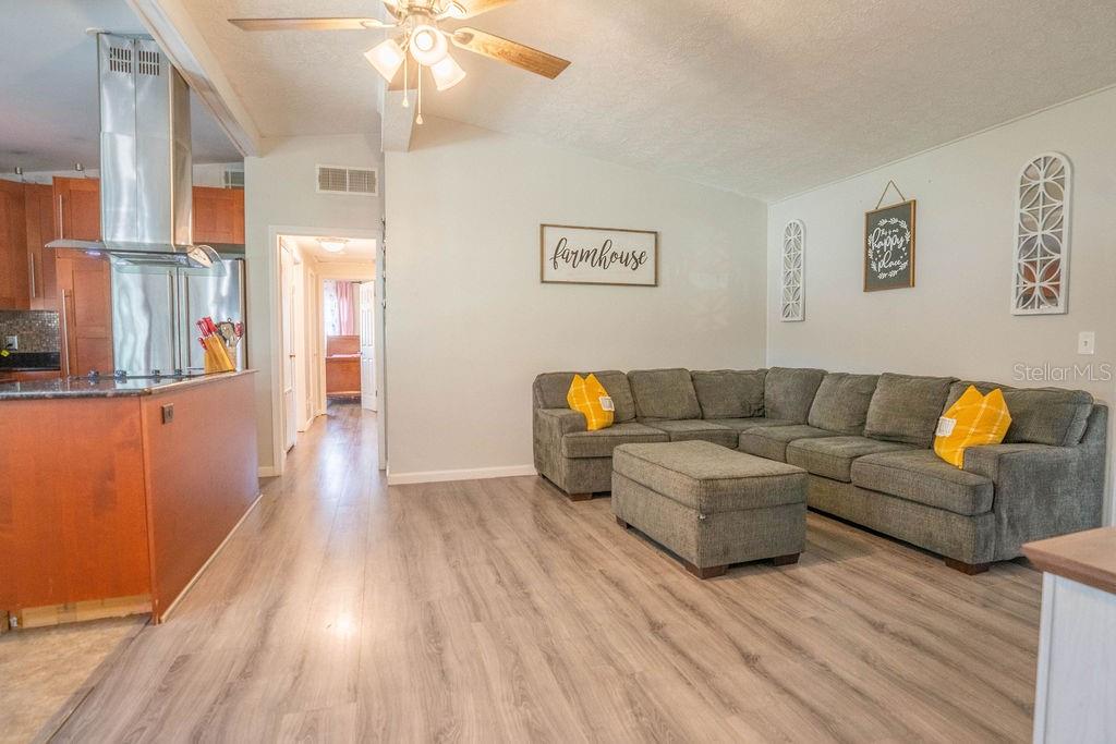 102 S SUNLAND DRIVE SANFORD, FL - Image 3 102 S SUNLAND DRIVE SANFORD, FL - Image 3