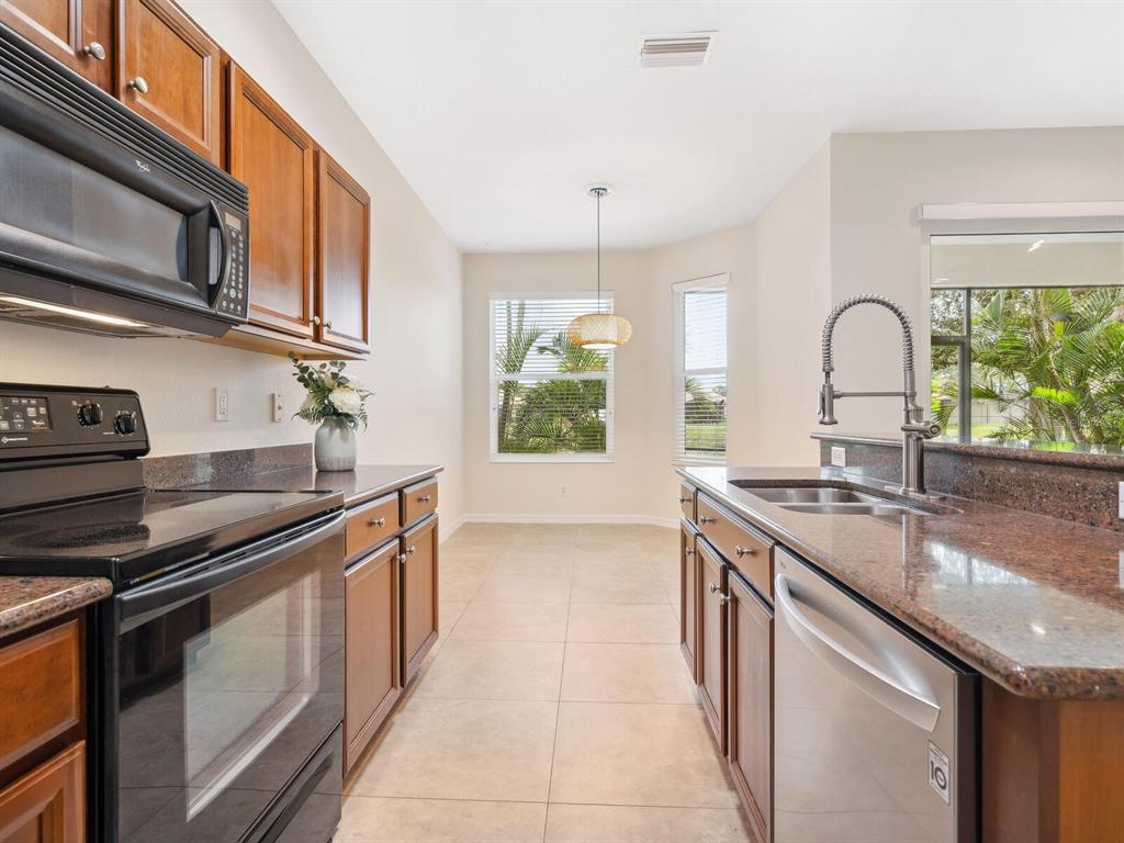 1493 MASENO DRIVE VENICE, FL - Image 4