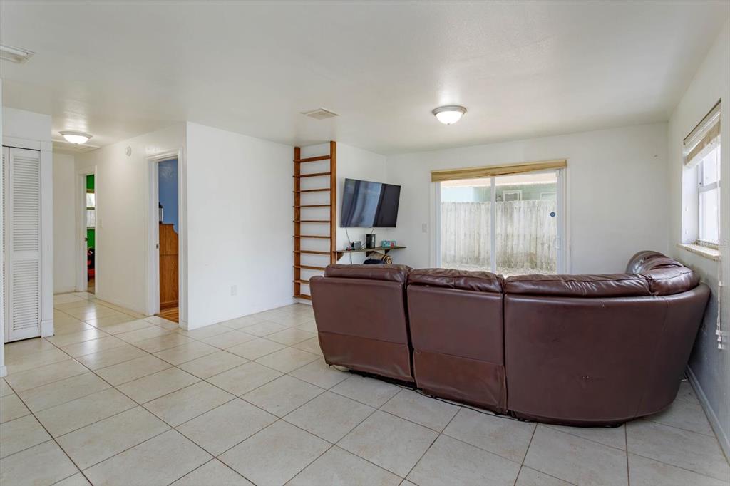 1219 HELEN STREET APOPKA, FL - Image 4 1219 HELEN STREET APOPKA, FL - Image 4