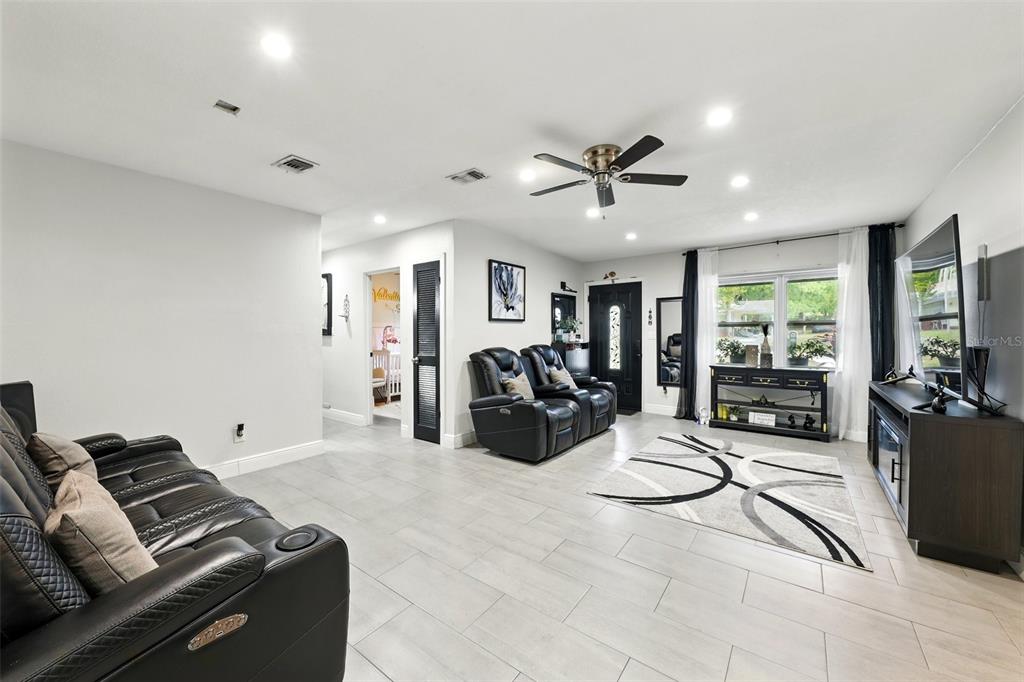 810 LITTLE WEKIWA DRIVE ALTAMONTE SPRINGS, FL - Image 4 810 LITTLE WEKIWA DRIVE ALTAMONTE SPRINGS, FL - Image 4