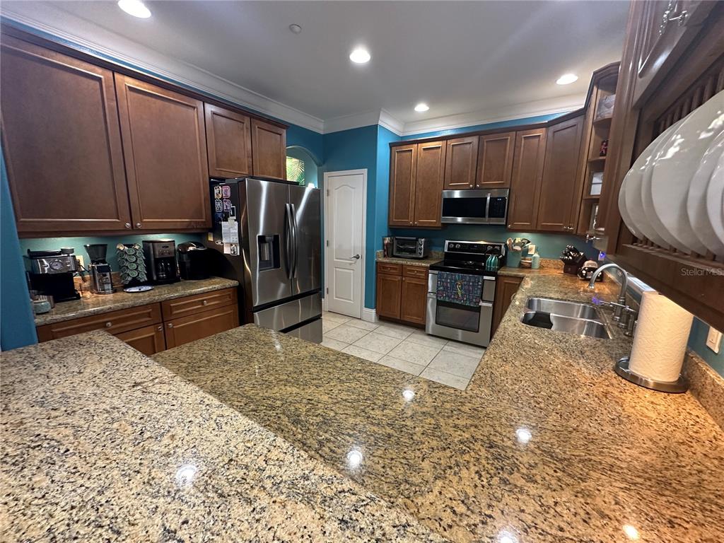 130 HARBOUR COVE WAY CLERMONT, FL - Image 4